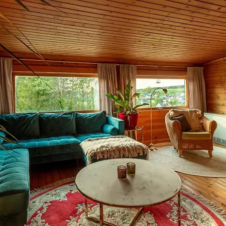 Holiday home Blockhaus Eifelsteig W/ Kamin Garten & Feuerstelle *