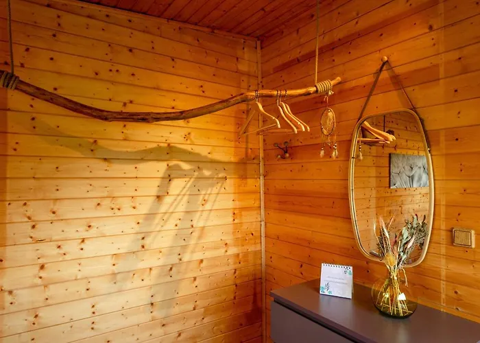 Blockhaus Eifelsteig W/ Kamin Garten & Feuerstelle Holiday home