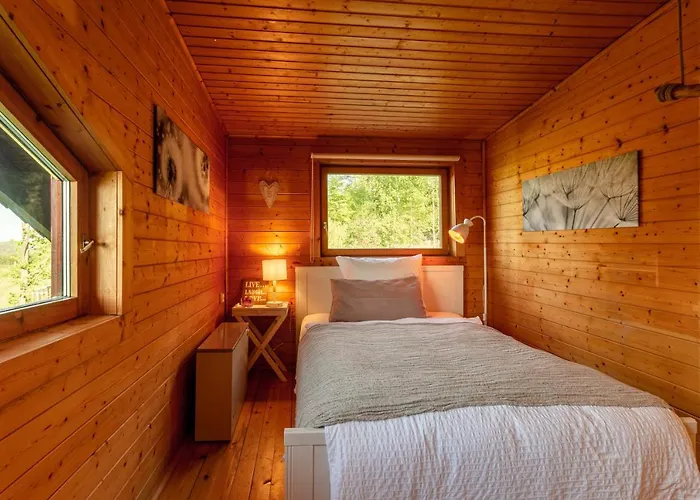 Ferienhaus Blockhaus Eifelsteig W/ Kamin Garten&feuerstelle Berndorf (Vulkaneifel)