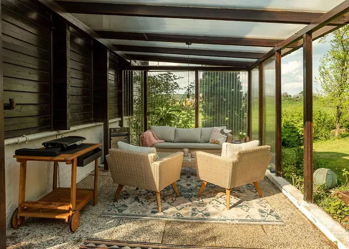 Blockhaus Eifelsteig W/ Kamin Garten & Feuerstelle Holiday home *