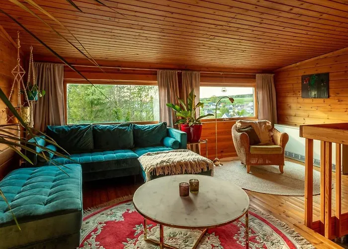 Holiday home Blockhaus Eifelsteig W/ Kamin Garten & Feuerstelle *